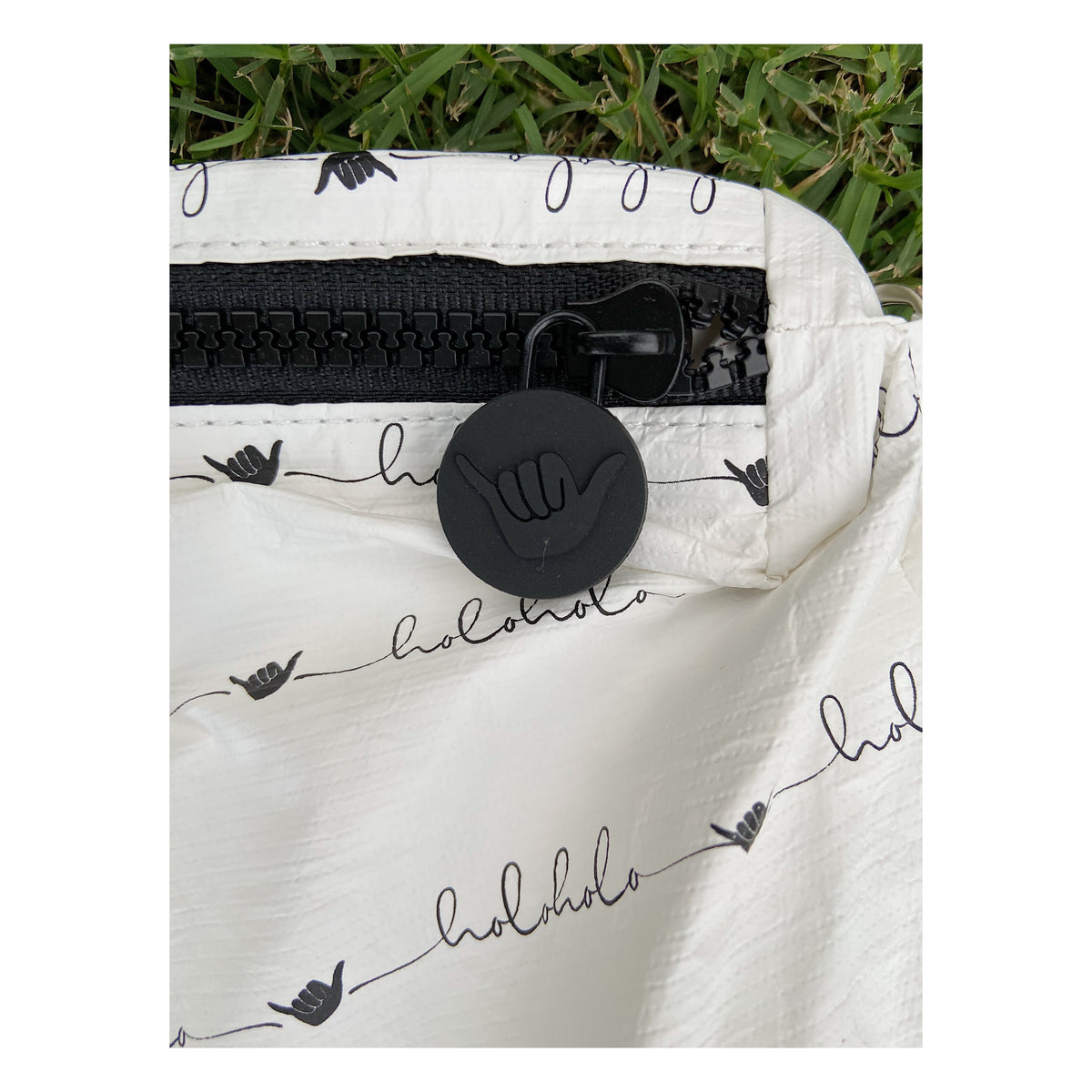 Splash Proof Holoholo Pouch